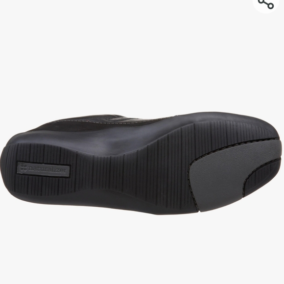 Naturalizer Carlos walking shoes black leather Very good cond. Velcro. Narrow - Picture 2 of 14